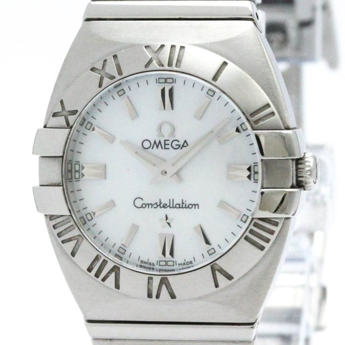 OMEGA Constellation Double Eagle MOP Dial Steel Quartz Watch 1581.70 BF578006: --- Catalog ---Category: SizeCase Diameter: 24mm / 0.94''Category: DesignType: WristwatchStyle: Dress/FormalGender: WomenColor (Dial): SilverMaterial (Band): Stainless steelMaterial (Case): Stainless 