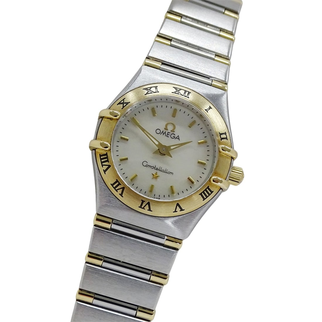 Omega Constellation Mini 1362.70 Women's Watch, Brand Name, Shell Case, Quartz Movement, Stainless: --- Catalog ---Category: SizeWrist Size: 16cm / 6.29''Case Diameter: 22mm / 0.87''Category: DesignType: WristwatchGender: WomenColor (Dial): White shellMaterial (Band): Stainless steel, Yellow goldMat