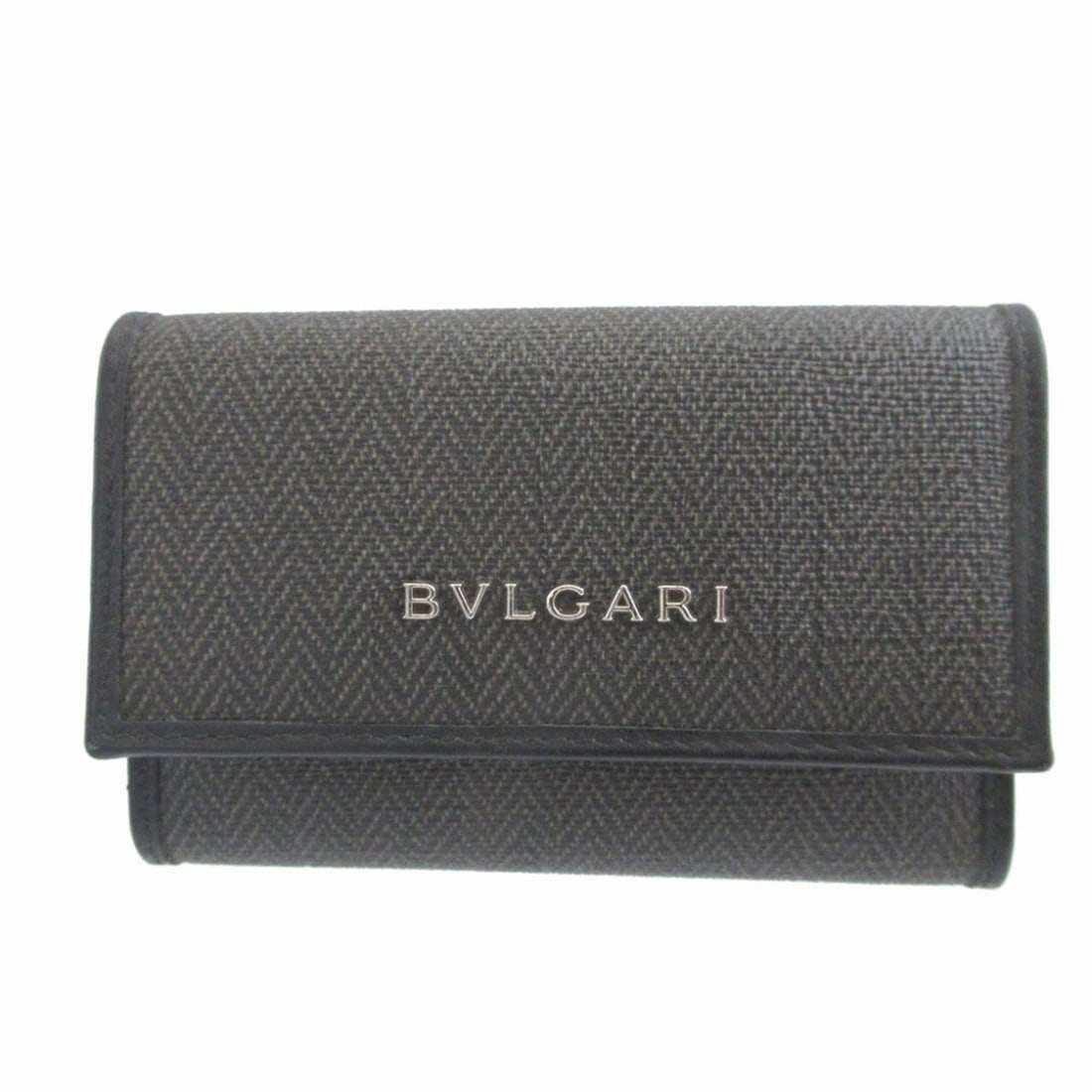 Excellent condition Bulgari Weekend coated canvas key case in gray and black, 6-ring accessory: --- Catalog ---Category: DesignColor: Black, GrayGender: WomenMaterial: Coated canvas Category: GeneralBrand: BvlgariCountry of Origin: ItalyCategory: Physical PropertiesSize (HxWxD): 6.7cm x 10.2cm x