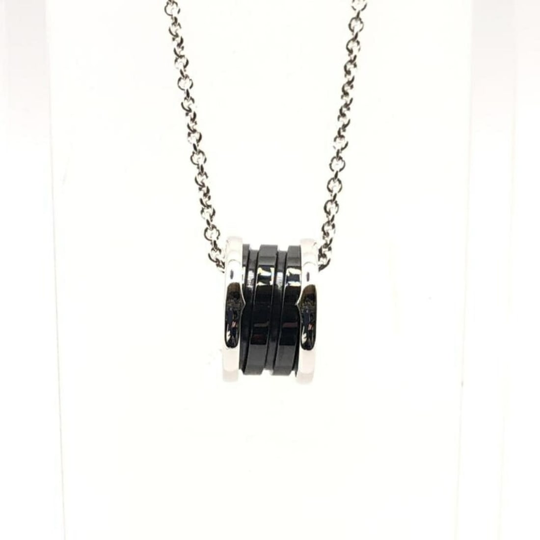 BVLGARI Save the Children Necklace sv925 Bulgari: --- Catalog ---Category: SizeStone Size (HxW): 15.00mm x 9.00mm / 0.59'' x 0.35''Neck Circumference: 46 cm / 18.11''Category: DesignColor: BlueGender: WomenNecklace Type: NecklaceCategory: GeneralBran