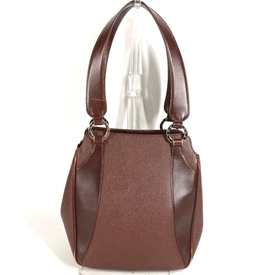BVLGARI Bulgari logo handbag, shoulder bag, leather, women's.: --- Catalog ---Category: SizeSize (HxWxD): 22.5cm x 19cm x 11.5cm / 8.85'' x 7.48'' x 4.52''Category: DesignType: Handbag, Shoulder bagGender: WomenMaterial: Leather Category: GeneralBrand: