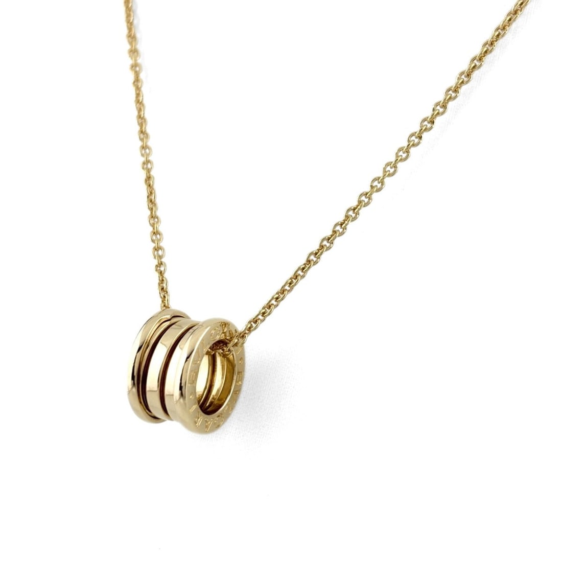 Bulgari BVLGARI B.zero1 Necklace YG Yellow Gold Pendant 750 Women's: --- Catalog ---Category: SizeWidth: 1.8mm / 0.07''Weight: 12.3g / 0.43oz.Pendant Size: 14.7mm x 8.6mm / 0.57'' x 0.33''Neck Circumference: 40 cm / 15.74''Category: DesignGender: WomenMaterial: Yellow 