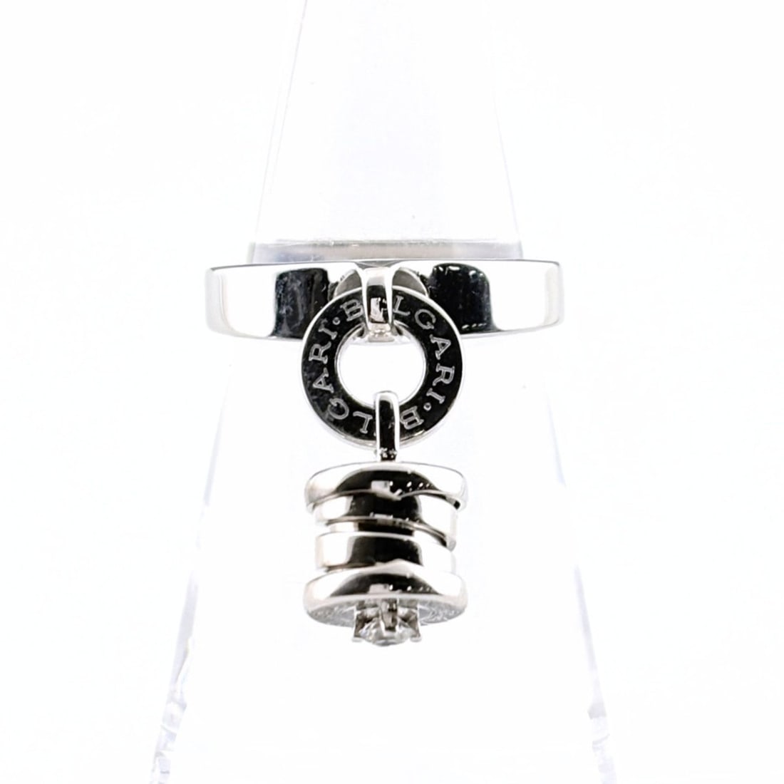 Bvlgari Bulgari B.zero1 Element Ring, a women's ring with small diamonds (750 diamond).: --- Catalog ---Category: SizeWeight: 7g / 0.24oz.JP Size: 10.5US Size: 5.5Category: DesignType: Band ringStone: DiamondGender: WomenMetal Purity: 18KCategory: GeneralLine: B.zero1Brand: Bvlgari--- Ite