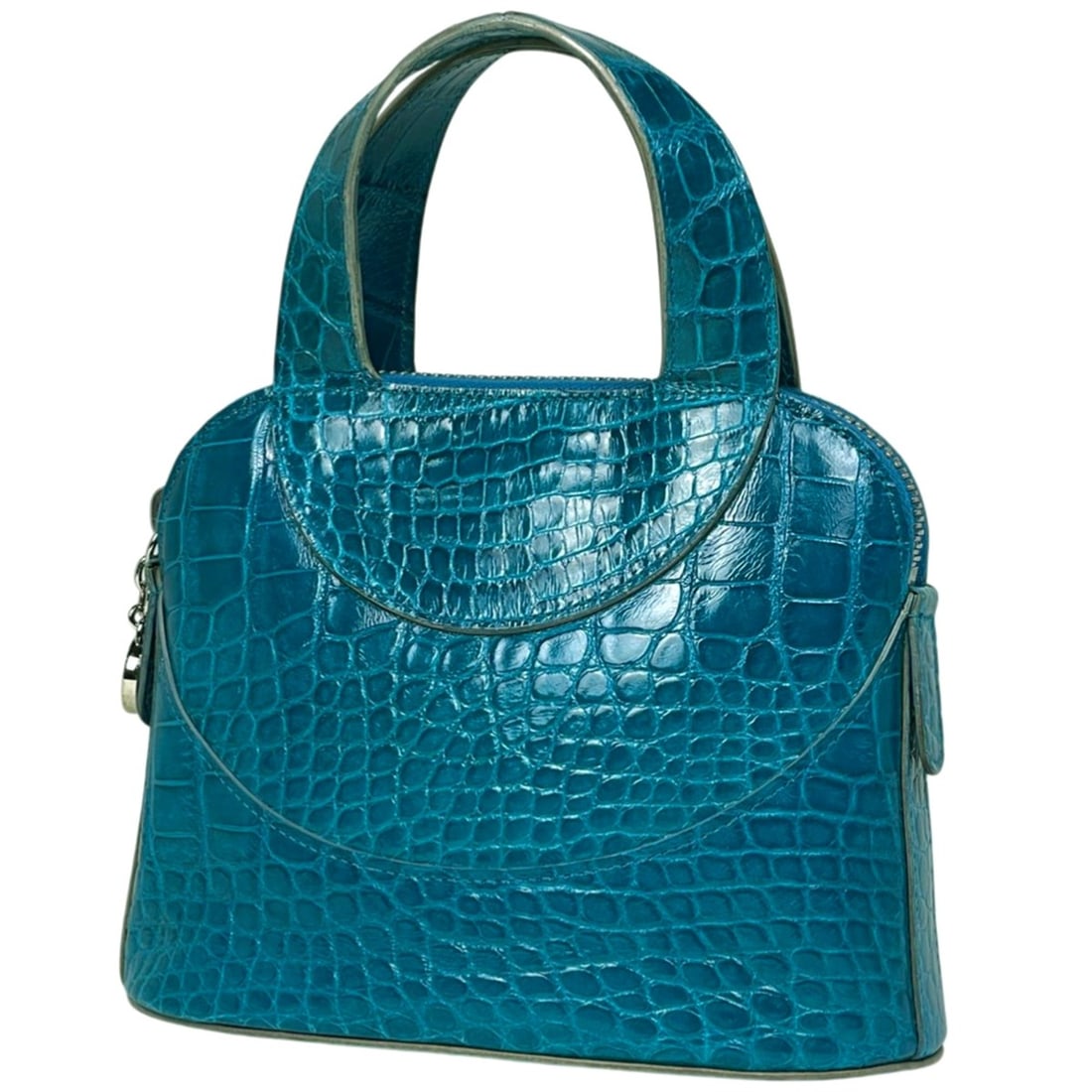 Bulgari BVLGARI Mini Handbag, Leather, Blue, Women's: --- Catalog ---Category: SizeSize (HxWxD): 12cm x 16cm x 8.5cm / 4.72'' x 6.29'' x 3.34''Category: DesignType: HandbagColor: BlueGender: WomenMaterial: Leather Category: GeneralLine: Bvlgari BvlgariBr