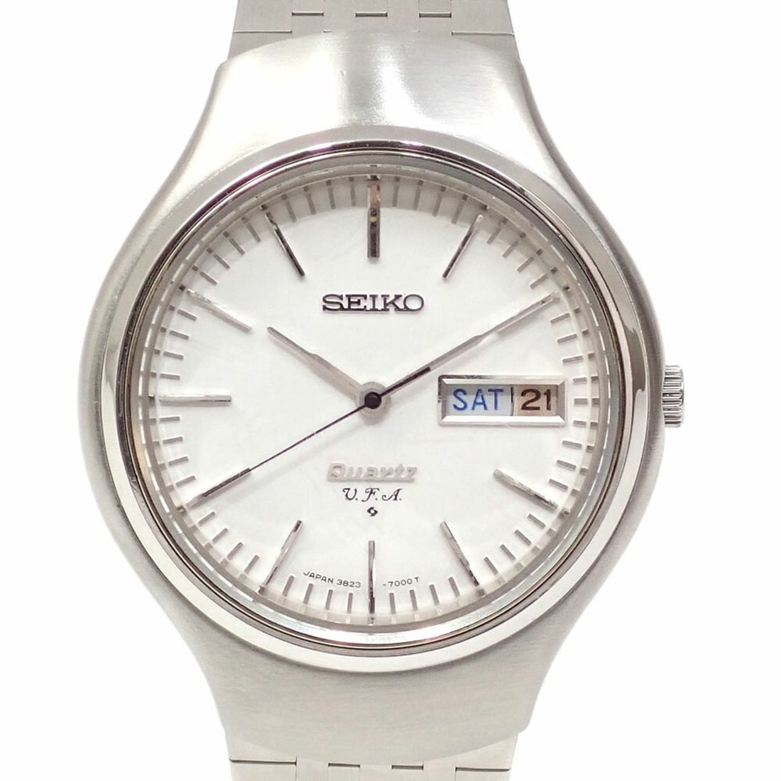 Seiko Watch V.F.A. Men's Quartz SS 3823-7000 Battery Operated: --- Catalog ---Category: SizeWrist Size: 20cm / 7.87''Case Diameter: 46mm / 1.81''Category: DesignType: WristwatchGender: MenDisplay: AnalogGemstone: SapphireColor (Dial): WhiteCrystal Type: SapphireM