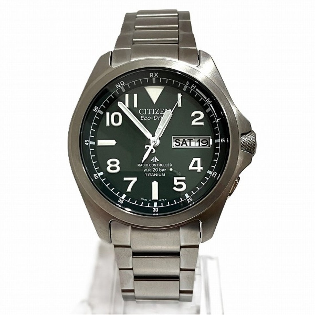 Citizen Promaster Eco-Drive PMD56-2951 Radio Solar Day Date Watch Men's: --- Catalog ---Category: SizeWeight: 97.8g / 3.44oz.Wrist Size: 21cm / 8.26''Case Diameter: 39mm / 1.54''Case Thickness: 11.8mm / 0.46''Category: DesignType: WristwatchColor: SilverGender: MenColor (D