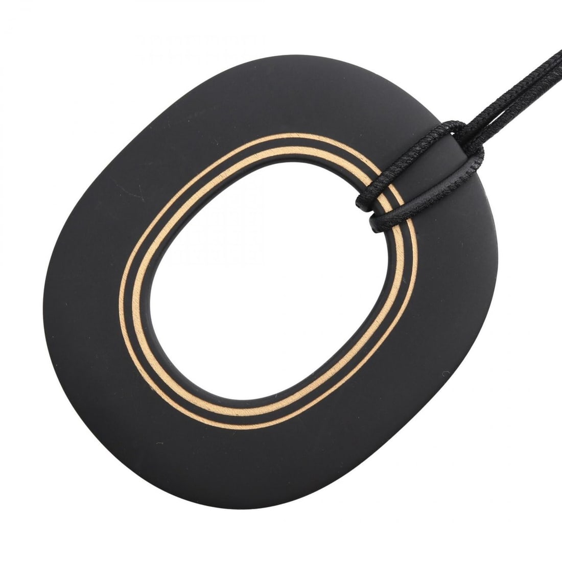 Hermes Color Précieux Necklace, Wood Jewelry, Women's, Black: --- Catalog ---Category: SizePendant Size: 85mm x 70mm / 3.34'' x 2.75''Neck Circumference: 72 cm / 28.34''Category: DesignColor: BlackGender: WomenMaterial: WoodNecklace Type: NecklaceCategory: Gener