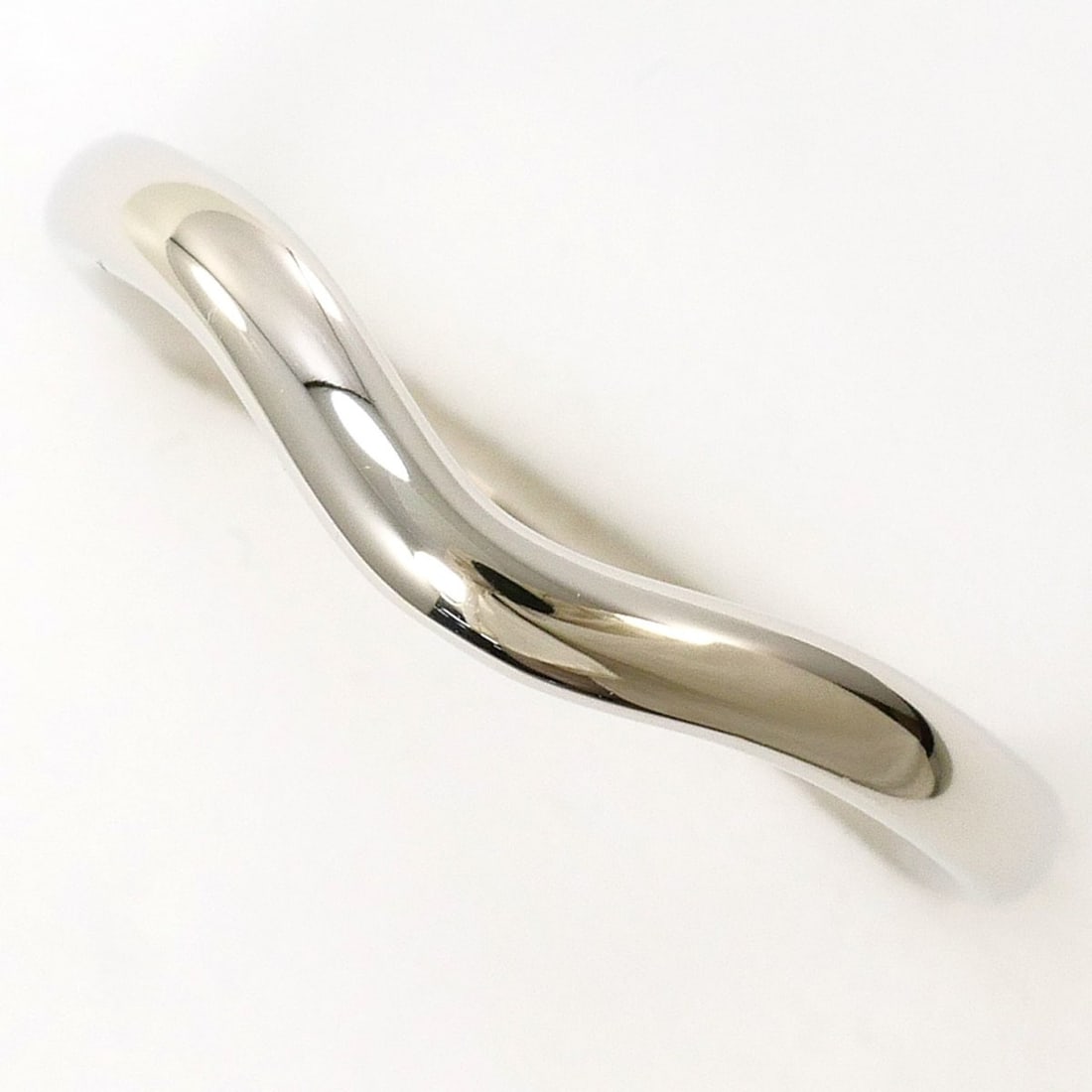 Tiffany & Co. Curved Band PT950 Platinum Ring, Total Weight 3.1g, Jewelry, Free Shipping, Like New, (1 of 9)