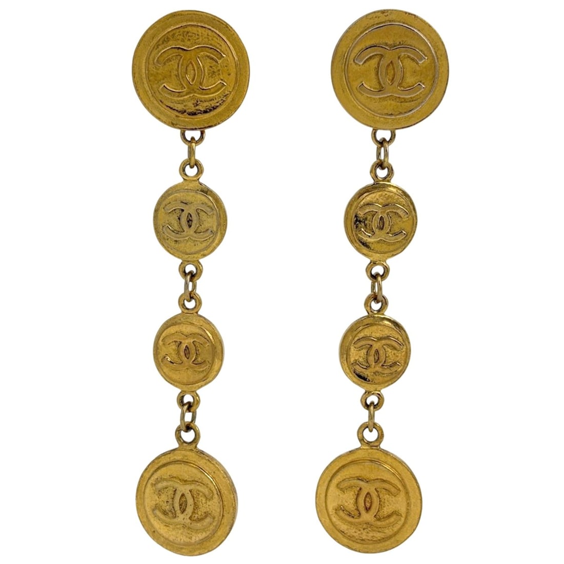 Chanel Coco Mark Swing Earrings, Gold Plated, for Women: --- Catalog ---Category: SizeSize (HxWxD): 100.00mm x 20.00mm / 3.94'' x 0.79''Category: DesignType: Clip earringsColor: GoldGender: WomenMaterial: Gold platingCategory: GeneralBrand: Chanel--- Item