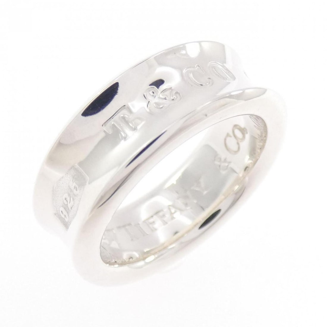 Tiffany & Co. 1837 Ring: --- Catalog ---Category: SizeJP Size: 9US Size: 5Category: DesignType: Band ringGender: WomenMaterial: Silver 925Category: GeneralBrand: Tiffany--- Item List ---Section: ConditionRanking: Rank A Used