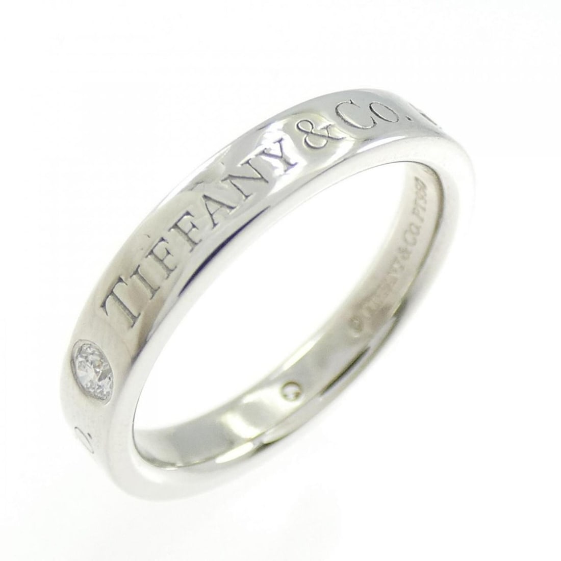 Tiffany Band Ring: --- Catalog ---Category: SizeJP Size: 6.5US Size: 3.5Category: DesignType: Band ringStone: DiamondGender: WomenMaterial: Platinum 950Category: GeneralBrand: Tiffany--- Item List ---Section: