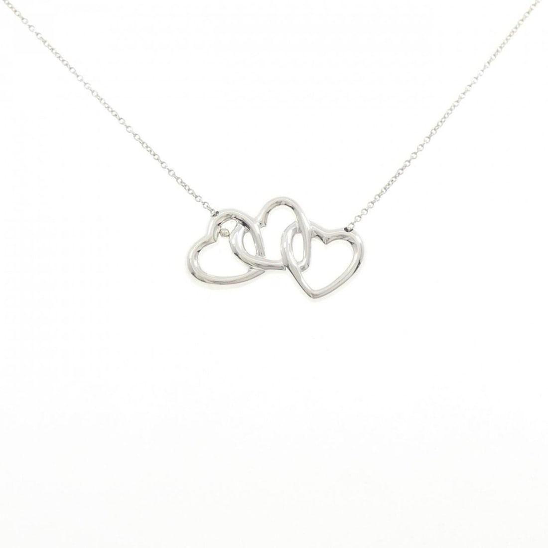 Tiffany Triple Open Heart Necklace: --- Catalog ---Category: SizePendant Size: 17mm x 29.7mm / 0.66'' x 1.16''Neck Circumference: 45 cm / 17.71''Category: DesignColor: SilverGender: WomenMaterial: Silver 925Pendant Type: