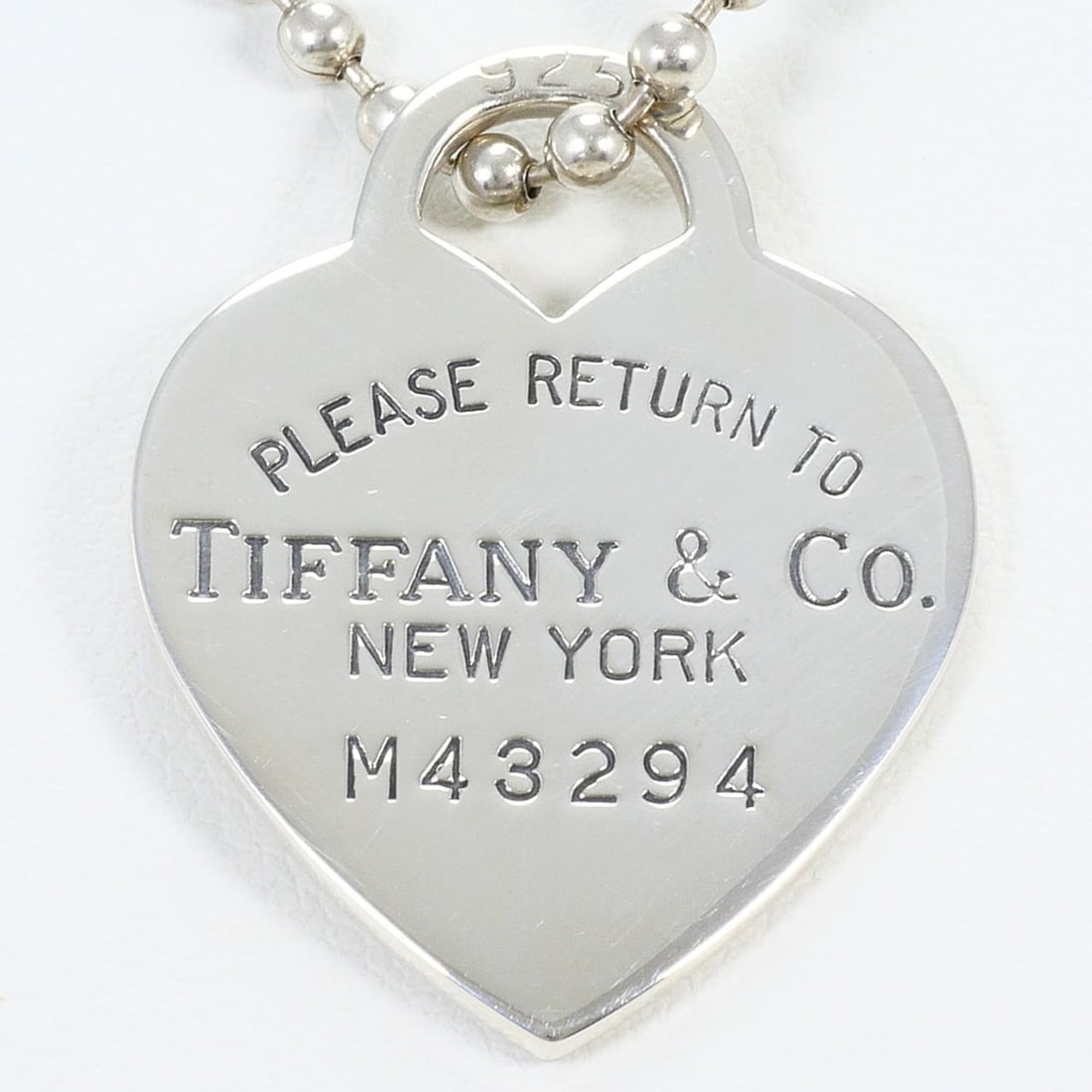 Tiffany & Co. Return to Heart Tag Silver Necklace, Total Weight 21.4g, 90cm, Like New Condition,: --- Catalog ---Category: SizePendant Size: 30mm x 23mm / 1.18'' x 0.9''Neck Circumference: 90 cm / 35.43''Category: DesignColor: SilverGender: WomenMaterial: Silver 925Necklace Type: NecklaceCategory: