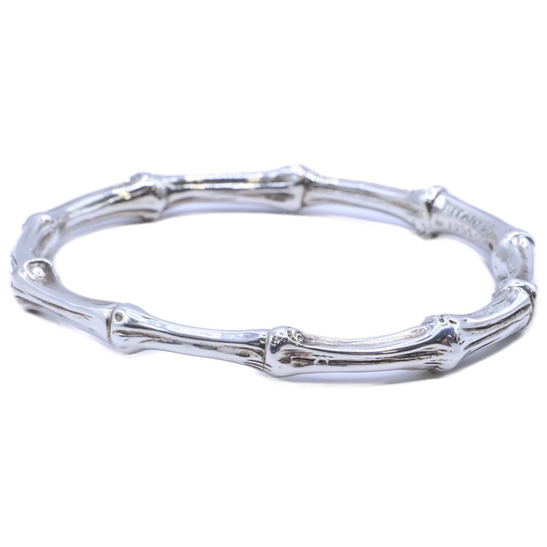 TIFFANY&Co. Tiffany 1996 925 Bamboo Bangle Silver Women's: --- Catalog ---Category: SizeLength: 20cm / 7.87''Category: DesignType: BangleColor: SilverGender: WomenMaterial: Silver 925Category: GeneralBrand: Tiffany--- Item List ---Section: ConditionRanking: R