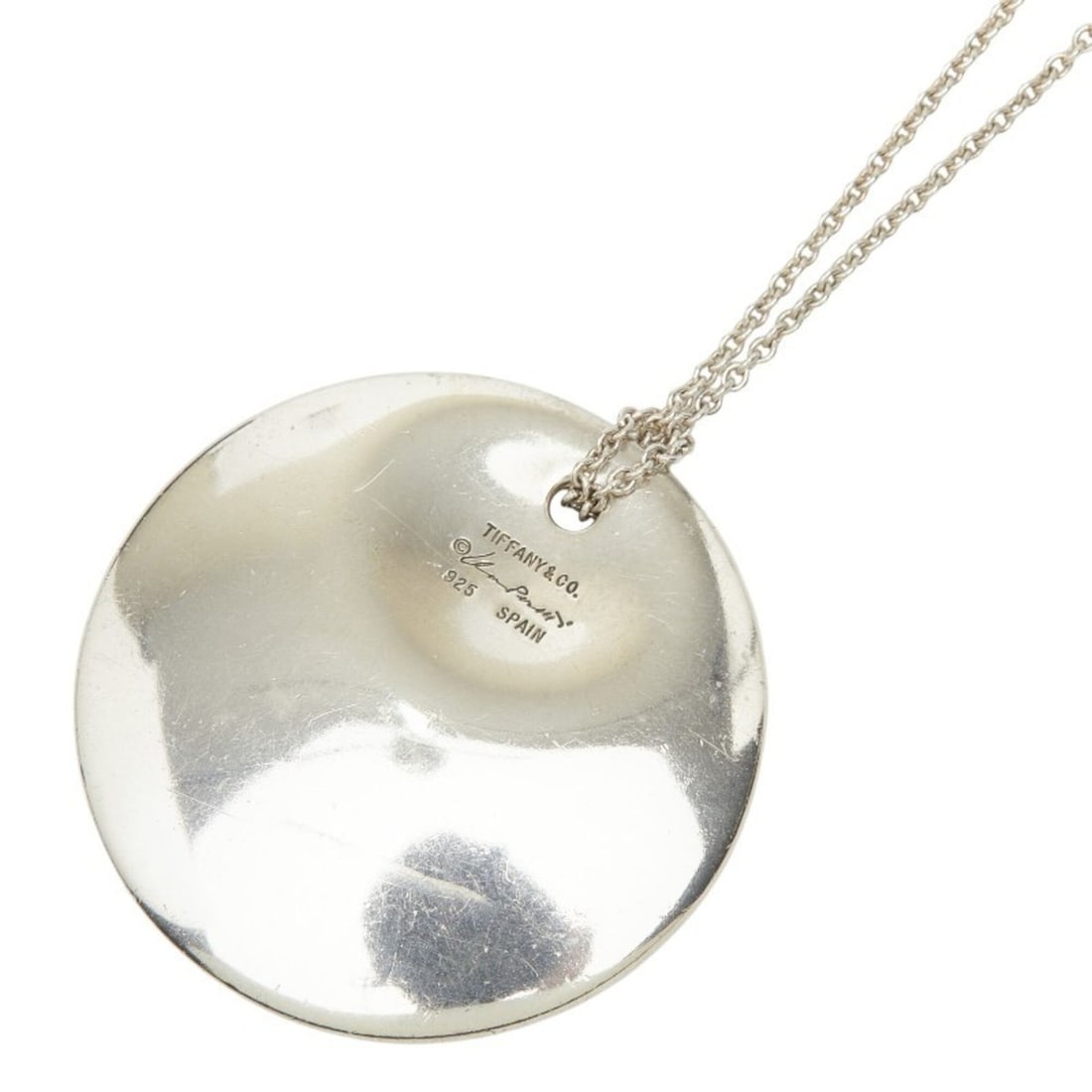 Tiffany & Co. Elsa Peretti Round Plate Necklace, SV925 Silver, Women's.: --- Catalog ---Category: SizePendant Size: 34.6mm x 34.6mm / 1.36'' x 1.36''Neck Circumference: 70 cm / 27.55''Category: DesignGender: WomenMaterial: Silver 925Necklace Type: NecklaceCategory: General