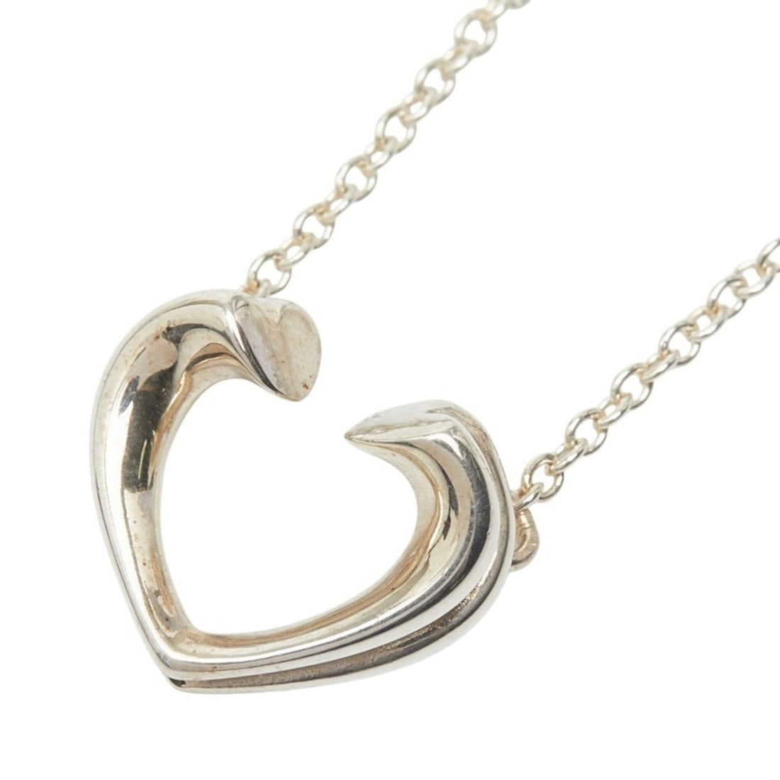 Tiffany & Co. Tenderness Heart Necklace, SV925 Silver, Women's.: --- Catalog ---Category: SizePendant Size: 8.9mm x 10.5mm / 0.35'' x 0.41''Neck Circumference: 41.5 cm / 16.33''Category: DesignGender: WomenMaterial: Silver 925Necklace Type: NecklaceCategory: Genera