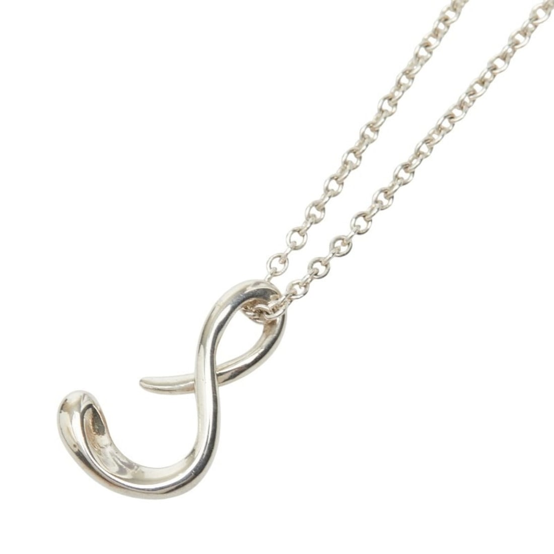 Tiffany & Co. Elsa Peretti Initial S Necklace, SV925 Silver, Women's.: --- Catalog ---Category: SizePendant Size: 13.4mm x 7.8mm / 0.52'' x 0.3''Neck Circumference: 41 cm / 16.14''Category: DesignGender: WomenMaterial: Silver 925Necklace Type: NecklaceCategory: GeneralBr