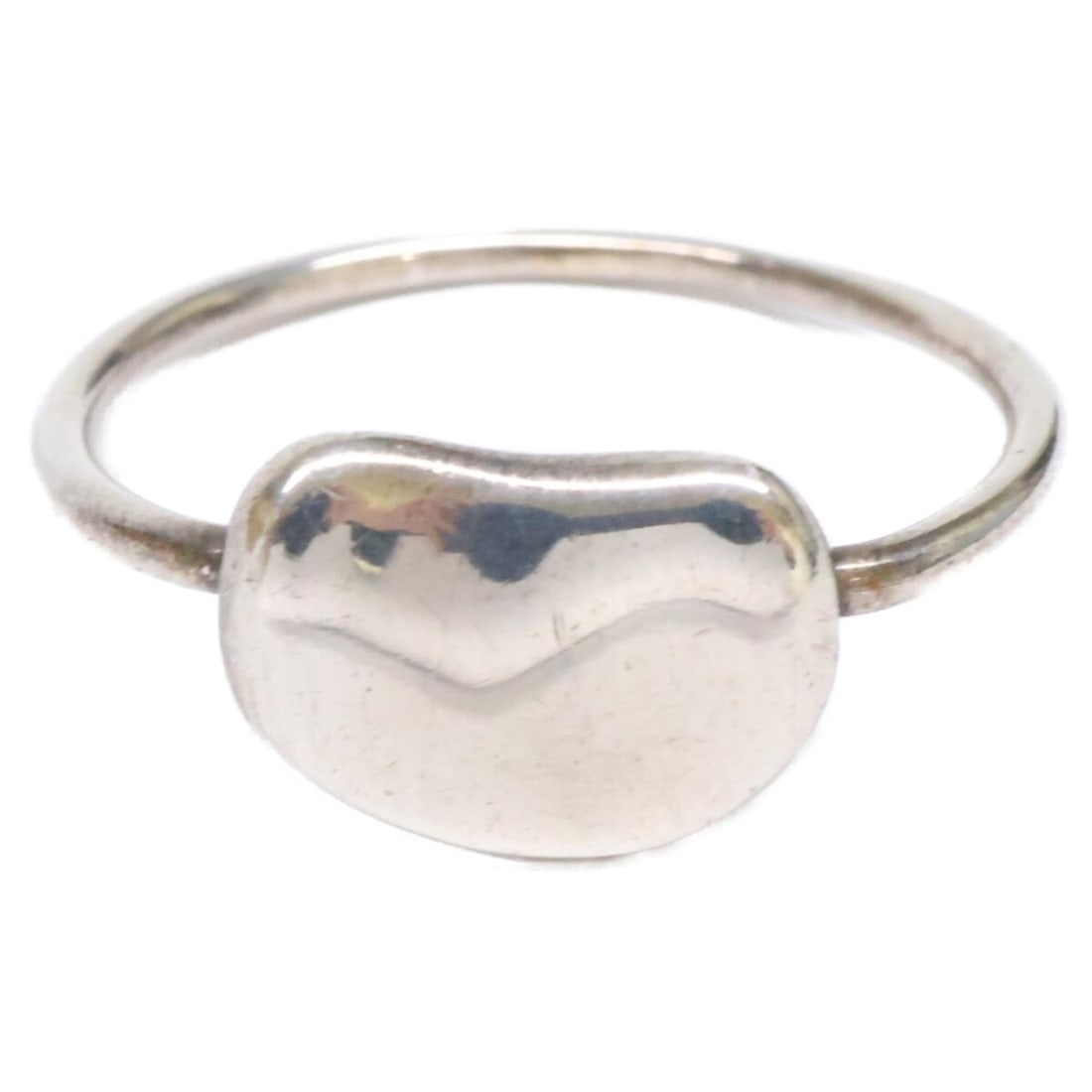 TIFFANY&Co. Tiffany 925 Bean Ring, Silver, Women's Ring: --- Catalog ---Category: SizeJP Size: 6US Size: 3.5Category: DesignType: Band ringColor: SilverGender: WomenMaterial: Silver 925Category: GeneralBrand: Tiffany--- Item List ---Section: ConditionRankin