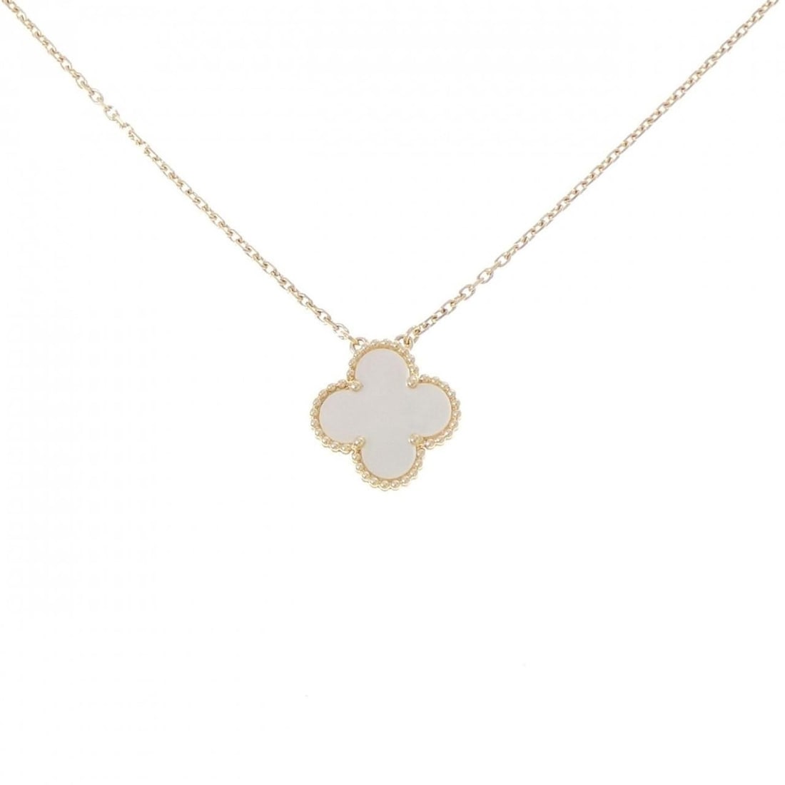 Van Cleef & Arpels Vintage Alhambra Necklace: --- Catalog ---Category: SizePendant Size: 14.8mm x 14.8mm / 0.58'' x 0.58''Neck Circumference: 38 cm - 42 cm / 14.96'' - 16.53''Category: DesignGender: WomenMaterial: Yellow gold (18K)Pendant Type: