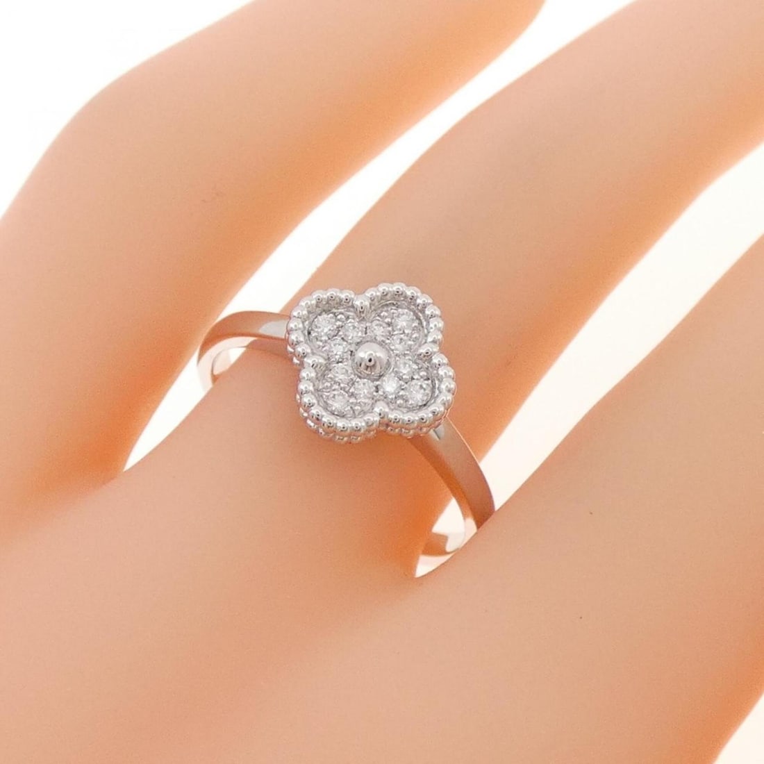 Van Cleef & Arpels Sweet Alhambra Ring - 5