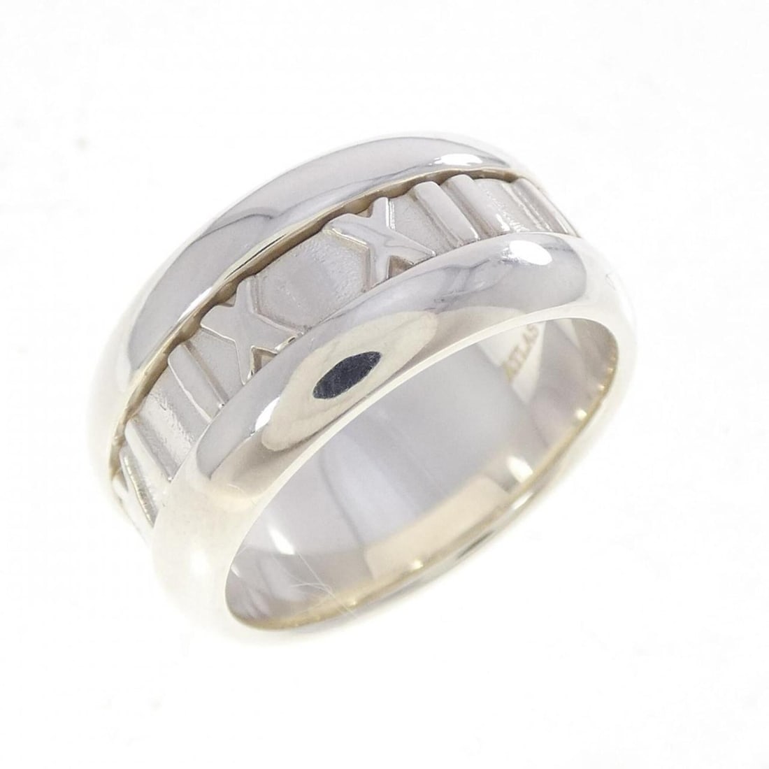Tiffany Atlas Ring: --- Catalog ---Category: SizeJP Size: 12.5US Size: 6.5Category: DesignType: Band ringGender: WomenMaterial: Silver 925Category: GeneralBrand: Tiffany--- Item List ---Section: ConditionRanking: Rank B 