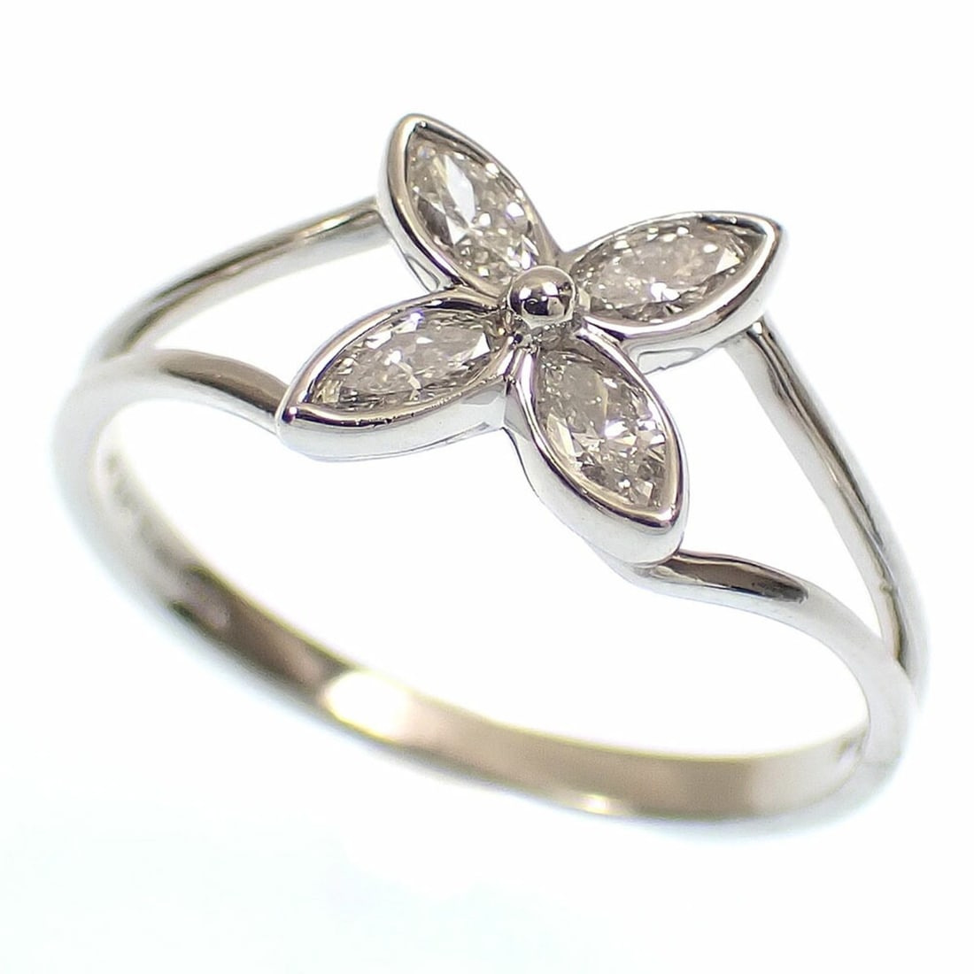 Tiffany Victoria Ring, Women's, Diamond, Pt950, Size 6.5, 2.3g, Platinum Ring: --- Catalog ---Category: SizeWeight: 2.3g / 0.08oz.JP Size: 6.5US Size: 3.5Category: DesignType: Band ringStone: DiamondGender: WomenMaterial: Platinum 950Category: GeneralBrand: Tiffany--- Item List 