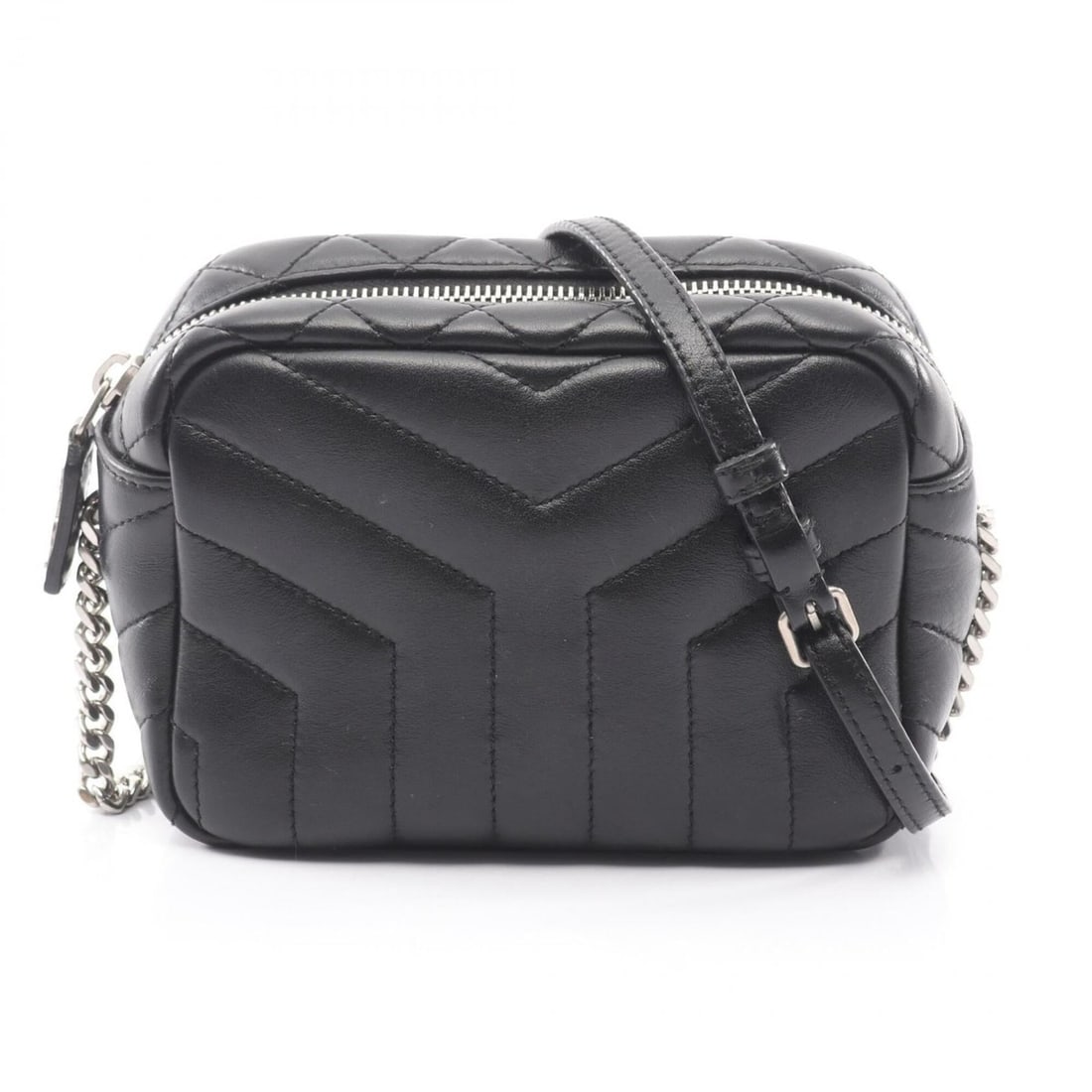 PRADA Shoulder Bag, Pouch, Clutch Enamel Patent Leather, NERO Black, 1BD162: --- Catalog ---Category: SizeWeight: 520g / 1.14lb.Size (HxWxD): 16cm x 22cm x 6.5cm / 6.29'' x 8.66'' x 2.55''Strap Length: 117cm / 46.06''Category: DesignType: Clutch bag, Shoulder bagColor: Black, 
