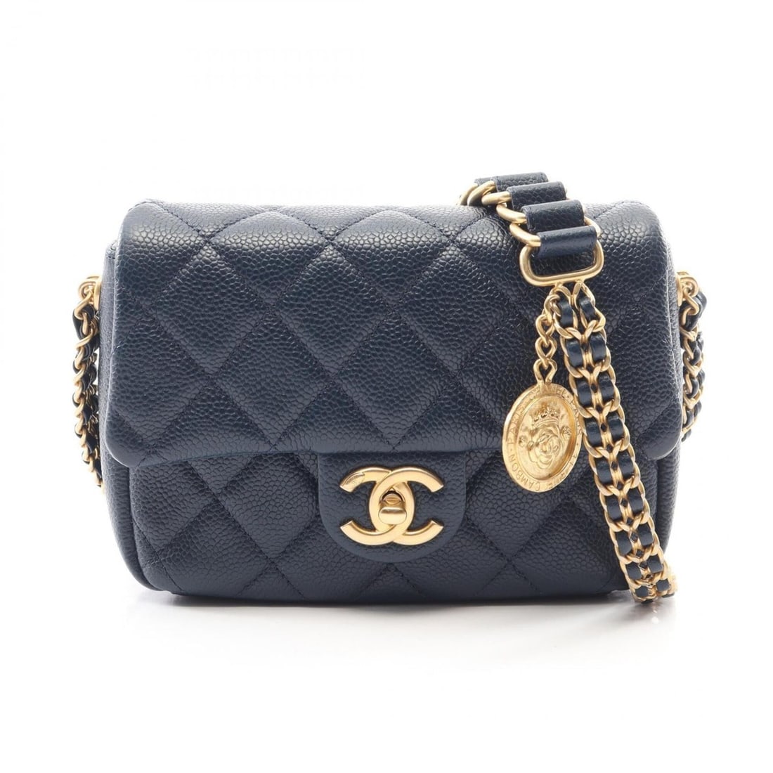 BOTTEGA VENETA Intrecciato Brio Shoulder Bag, Knot Leather, Light Greige, 494119: --- Catalog ---Category: SizeWeight: 660g / 1.45lb.Size (HxWxD): 27cm x 31cm x 7cm / 10.62'' x 12.2'' x 2.75''Strap Length: 46cm / 18.11''Category: DesignType: Shoulder bagGender: WomenMaterial: Leath