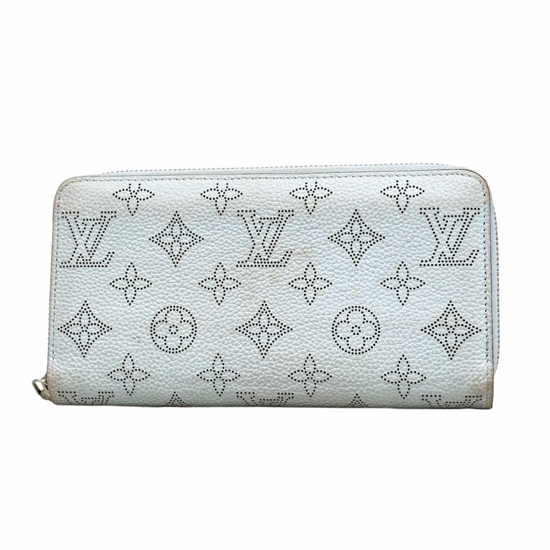 Loewe Heel 109 54 V01 Shoulder Bag: --- Catalog ---Category: SizeSize (HxWxD): 14cm x 17cm x 5cm / 5.51'' x 6.69'' x 1.96''Category: DesignType: Shoulder bagColor: BlackGender: Women,MenMaterial: Leather Leather/Fur Type: CalfskinCatego
