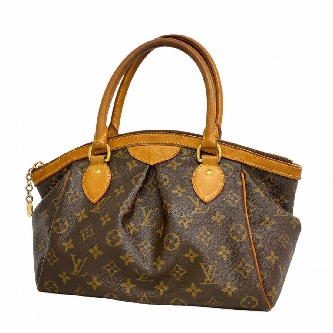 Louis Vuitton Damier Graphite District N42420 Shoulder Bag: --- Catalog ---Category: SizeSize (HxWxD): 21cm x 25cm x 6cm / 8.26'' x 9.84'' x 2.36''Category: DesignType: Shoulder bagColor: Blue, Dark gray, GraphiteGender: Women,MenMaterial: Coated canvas