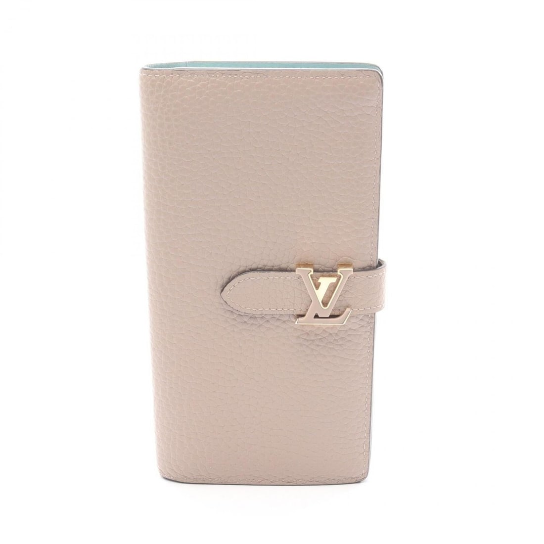 Chanel Camellia Half Eternity Ring: --- Catalog ---Category: SizeUS Size: 4Brand Size: 47Category: DesignType: Band ringColor: PlatinumStone: DiamondGender: WomenMaterial: Platinum 950Category: GeneralMPN: J10835Brand: Chanel--- Item