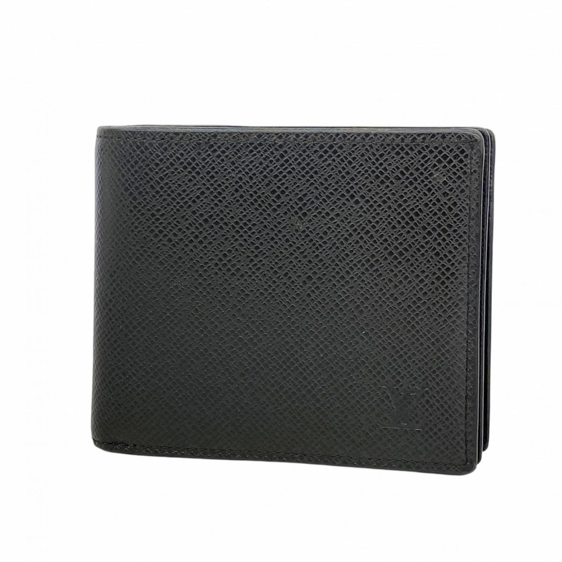 Louis Vuitton Taiga Portefeuille Amerigo NM Wallet M62045 Noir Men's: --- Catalog ---Category: SizeSize (HxWxD): 9.5cm x 11.5cm x 2cm / 3.74'' x 4.52'' x 0.78''Category: DesignType: Wallet (bi-fold)Color: NoirGender: MenCategory: GeneralMPN: M62045Brand: Louis Vuitton--