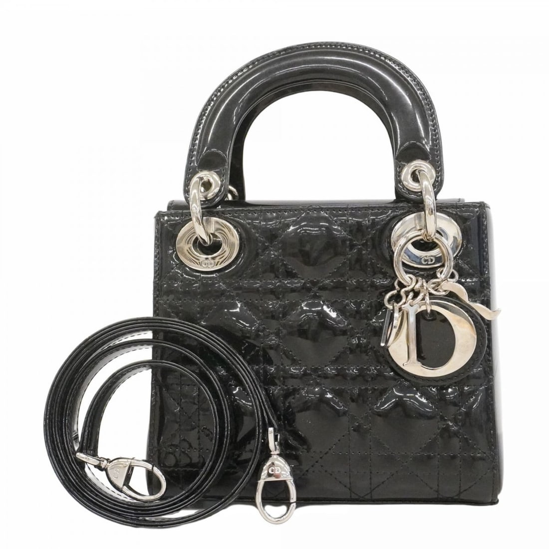 Christian Dior Cannage Lady handbag, black enamel, 2-way bag for women.: --- Catalog ---Category: SizeSize (HxWxD): 14.5cm x 17cm x 7cm / 5.7'' x 6.69'' x 2.75''Category: DesignType: HandbagColor: BlackGender: WomenHardware Color: SilverCategory: GeneralBrand: Christian Di