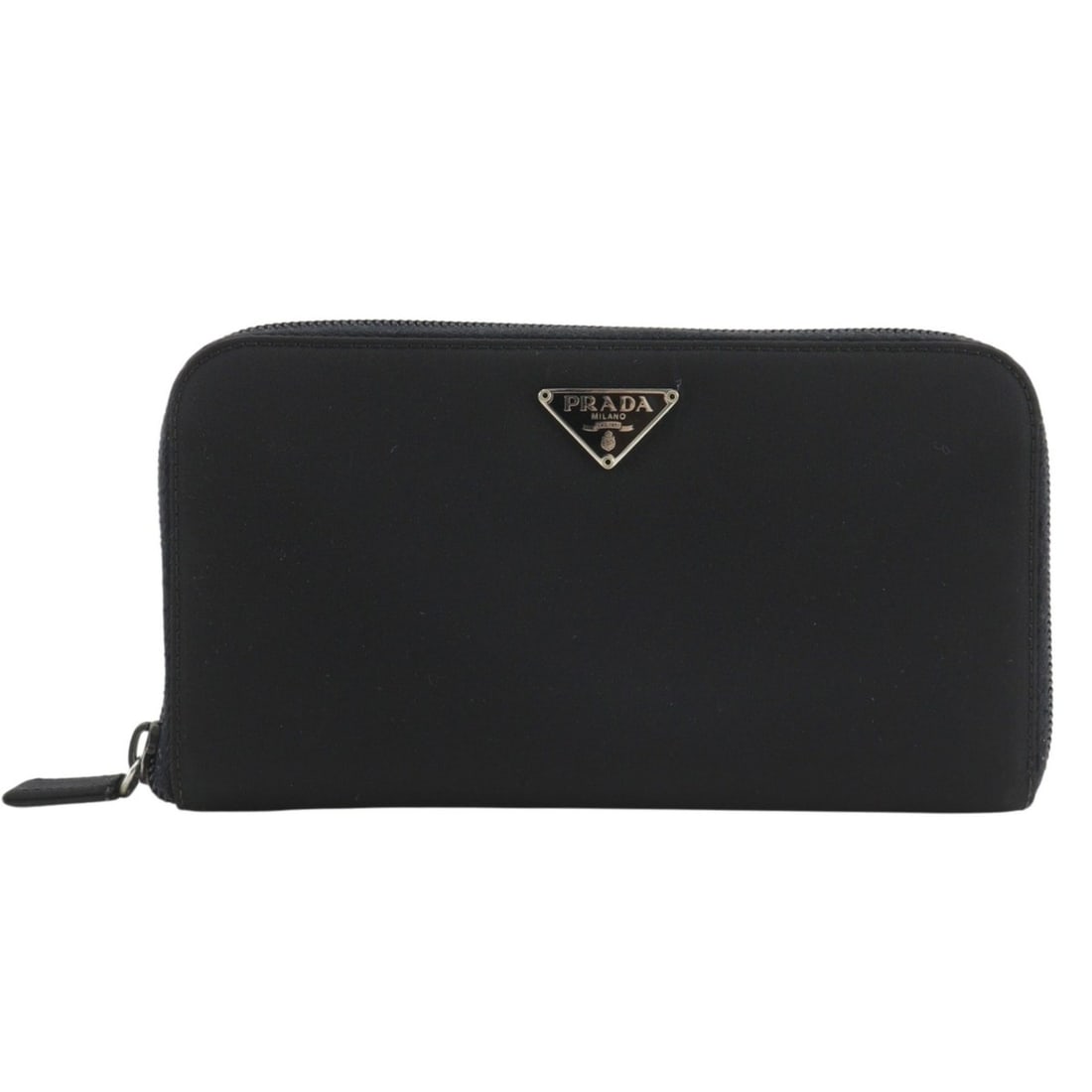 Prada M506 Nylon Zip Around Long Wallet (Nero) - Unisex: --- Catalog ---Category: SizeWeight: 150g / 5.29oz.Size (HxWxD): 10.5cm x 19cm x 2cm / 4.13'' x 7.48'' x 0.78''Category: DesignType: Wallet (bi-fold)Color: Black, NeroGender: UnisexClosure: Open, Zipp
