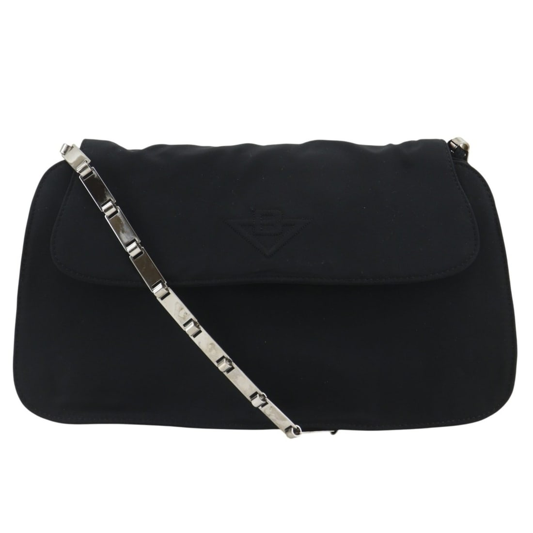 Bottega Veneta Chain Shoulder Bag, Nylon, Black, Magnetic Closure, Women's: --- Catalog ---Category: SizeWeight: 360g / 12.69oz.Size (HxWxD): 16cm x 30cm x 5cm / 6.29'' x 11.81'' x 1.96''Strap Length: 34cm / 13.38''Category: DesignType: Shoulder bagColor: BlackGender: WomenMa