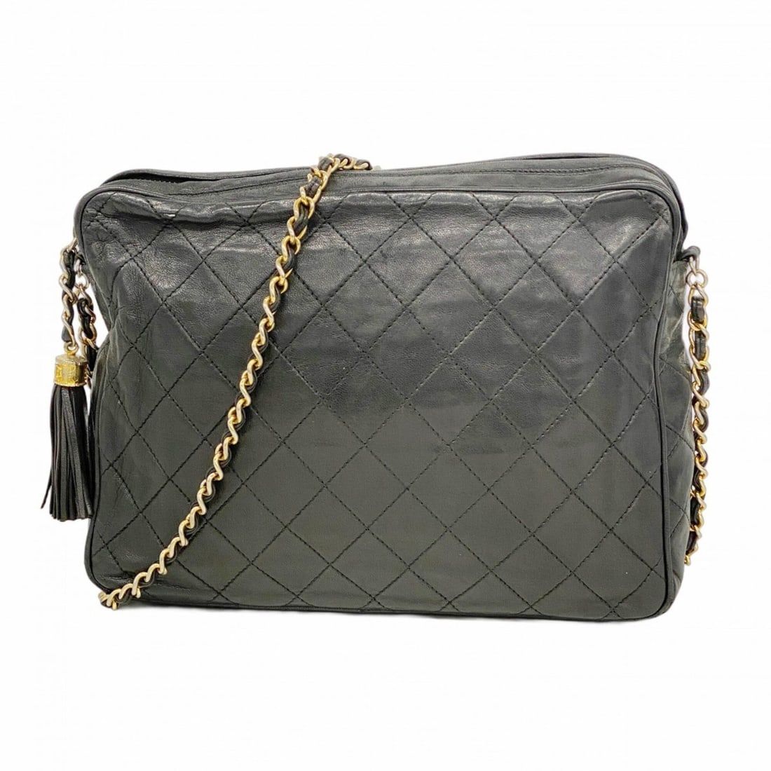 Chanel Matelassé Shoulder Bag with Chain Strap, Lambskin, Black, Women's P2881631: --- Catalog ---Category: SizeSize (HxWxD): 20cm x 26.5cm x 7.5cm / 7.87'' x 10.43'' x 2.95''Category: DesignType: Shoulder bagColor: BlackGender: WomenMaterial: Leather Hardware Color: GoldLeather/Fur