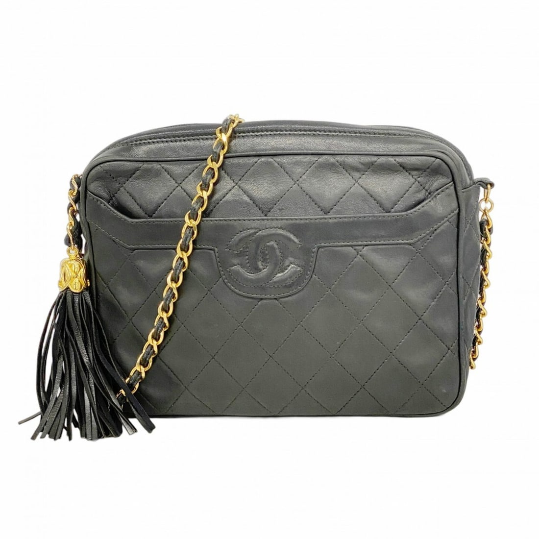 Chanel Matelassé Shoulder Bag with Chain Strap, Lambskin, Black, Women's P2878124: --- Catalog ---Category: SizeSize (HxWxD): 17cm x 23cm x 5.5cm / 6.69'' x 9.05'' x 2.16''Category: DesignType: Shoulder bagColor: BlackGender: WomenMaterial: Leather Hardware Color: GoldLeather/Fur Ty