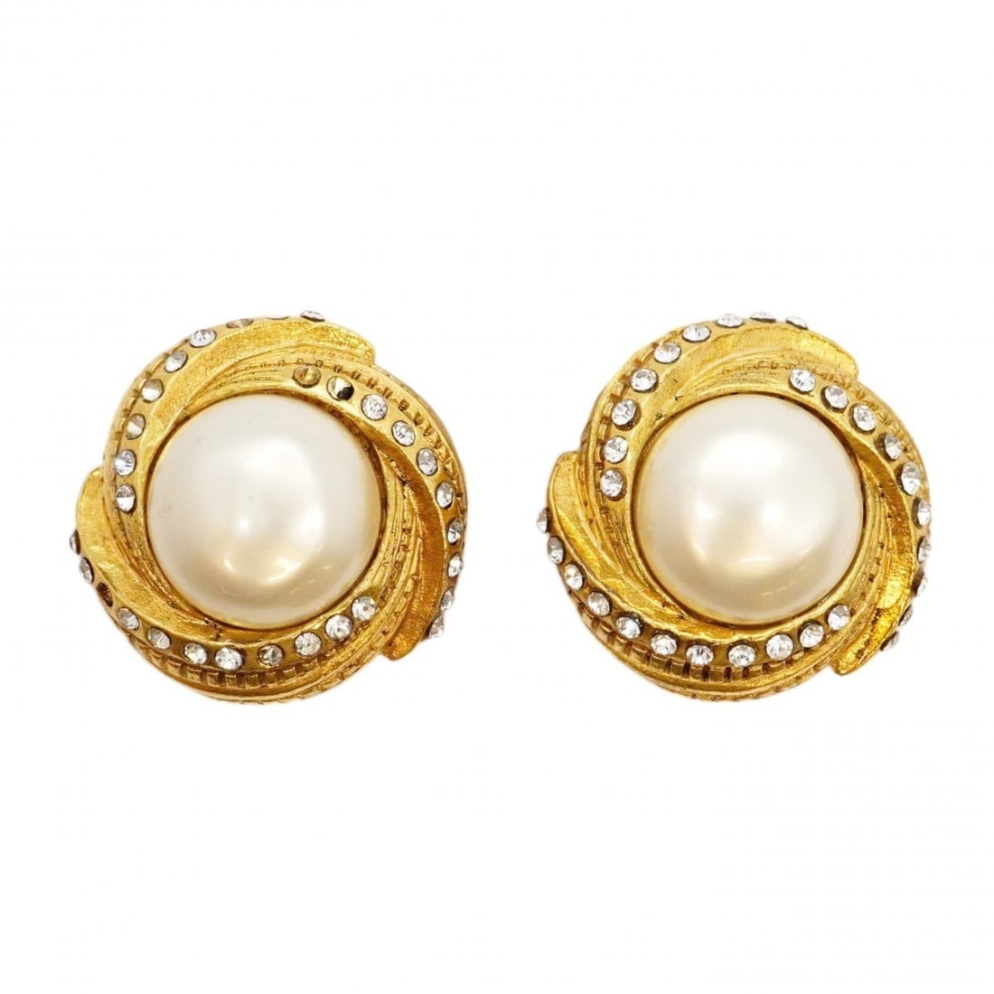 Chanel Earrings, Circle Design, GP Plated, Faux Pearl, Rhinestone, Gold, Women's: --- Catalog ---Category: SizeSize (HxWxD): 29.60mm x 29.40mm / 1.17'' x 1.16''Category: DesignType: Clip earringsColor: GoldGender: WomenMaterial: Gold plating, RhinestoneCategory: GeneralBrand: Chane