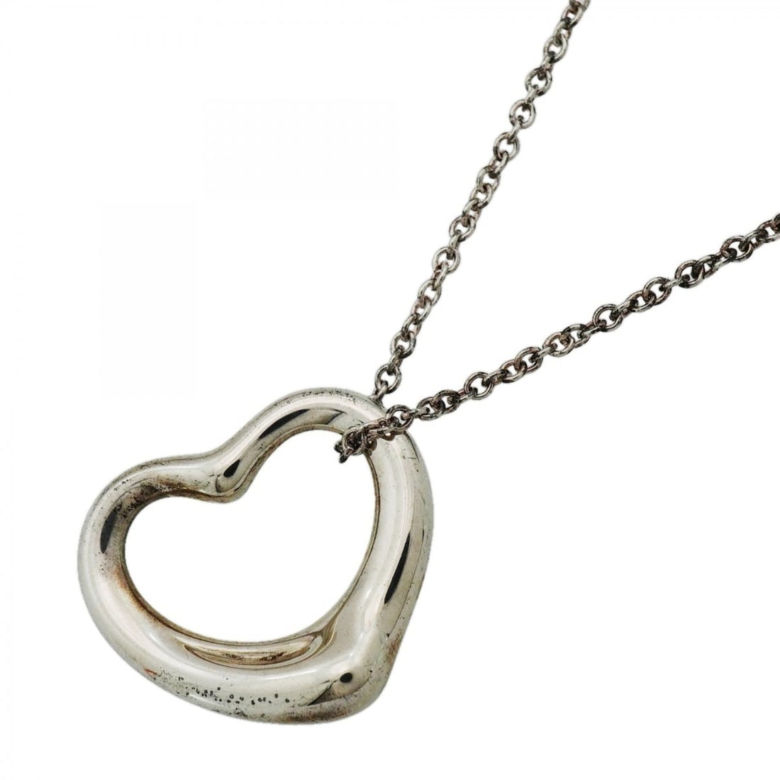 Tiffany & Co. Heart Necklace, Sterling Silver 925, Women's: --- Catalog ---Category: SizePendant Size: 19.5mm x 22.2mm / 0.76'' x 0.87''Neck Circumference: 41 cm / 16.14''Category: DesignGender: WomenMaterial: Silver 925Necklace Type: NecklaceCategory: General