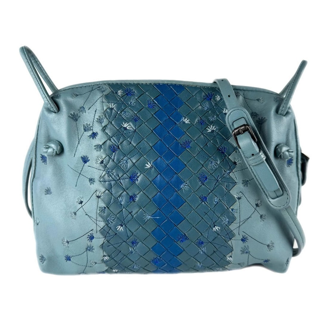 Bottega Veneta shoulder bag, Intrecciato leather, blue, women's, z9705: --- Catalog ---Category: SizeSize (HxWxD): 20cm x 24cm x 4cm / 7.87'' x 9.44'' x 1.57''Category: DesignType: Shoulder bagColor: BlueGender: WomenMaterial: Leather Category: GeneralBrand: Bottega Venet