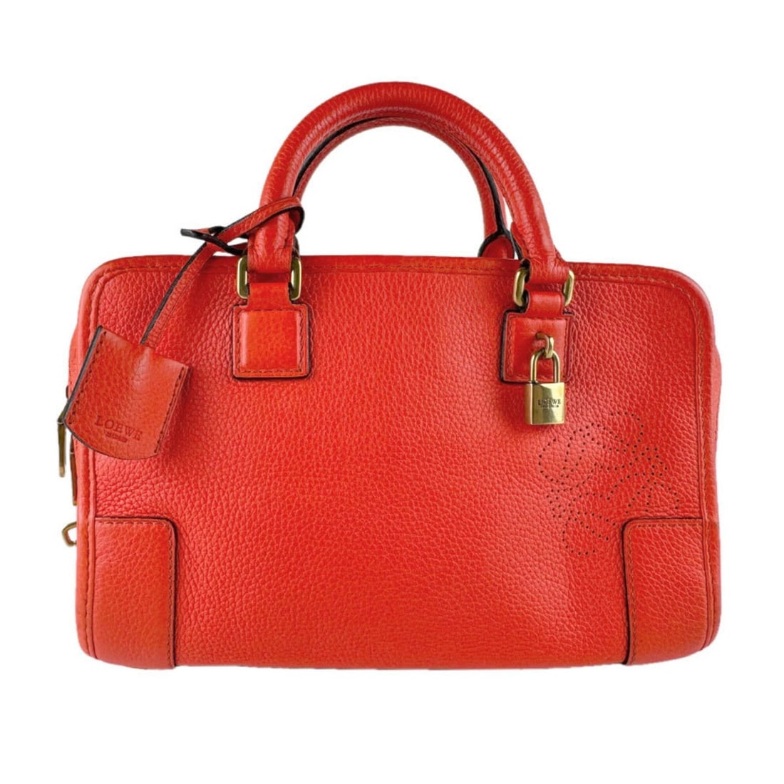 Loewe Amazona 23 Leather Handbag/Shoulder Bag, Orange Gold, Women's (z9702): --- Catalog ---Category: SizeSize (HxWxD): 16cm x 23cm x 7cm / 6.29'' x 9.05'' x 2.75''Category: DesignType: Handbag, Shoulder bagColor: OrangeGender: WomenMaterial: Leather Category: GeneralBrand: Lo