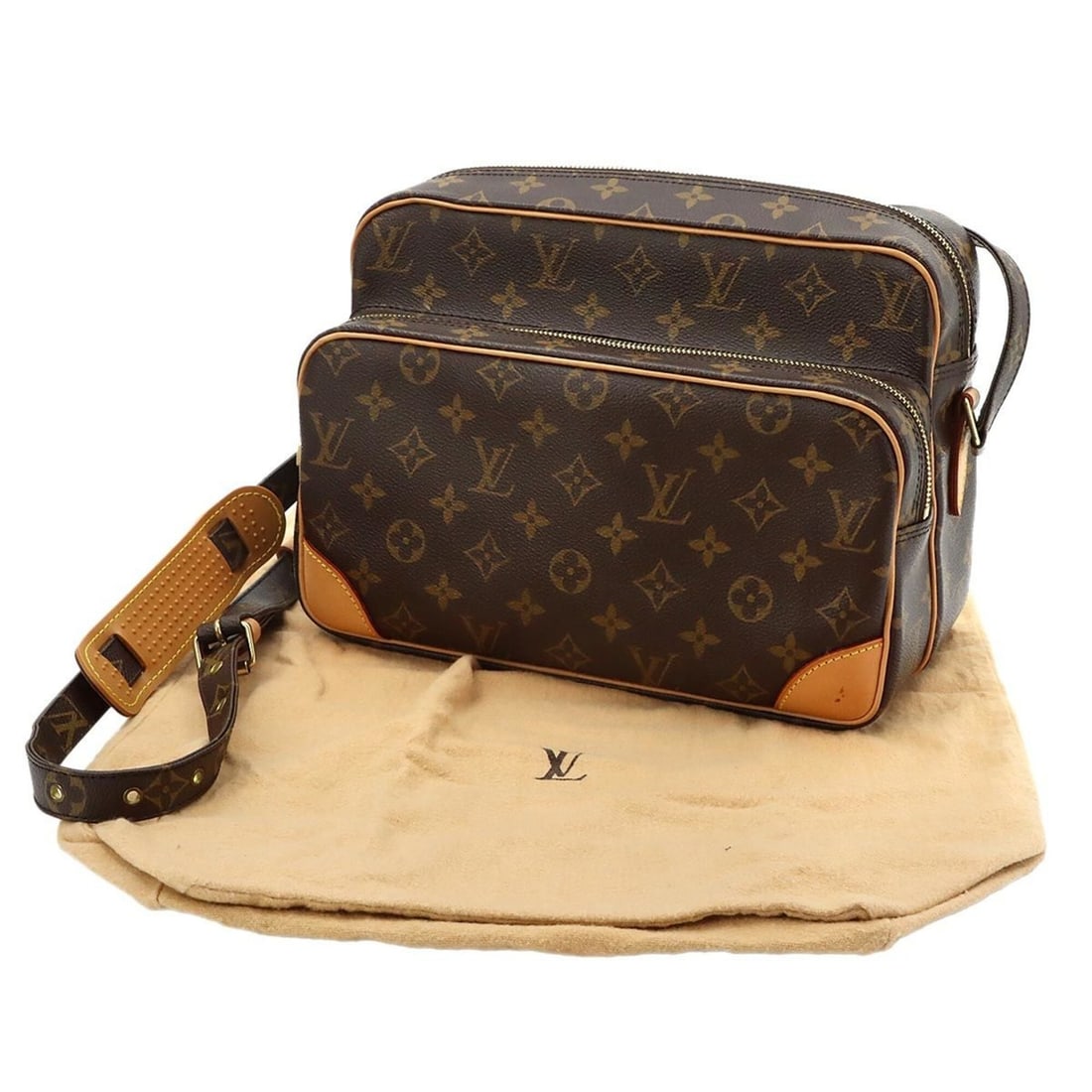Louis Vuitton Monogram Nile Shoulder Handbag, Brown, M45244, Gold Hardware: --- Catalog ---Category: SizeSize (HxWxD): 20cm x 27.5cm x 14cm / 7.87'' x 10.82'' x 5.51''Category: DesignType: Handbag, Shoulder bagColor: Brown, MonogramGender: WomenMaterial: Monogram Category: