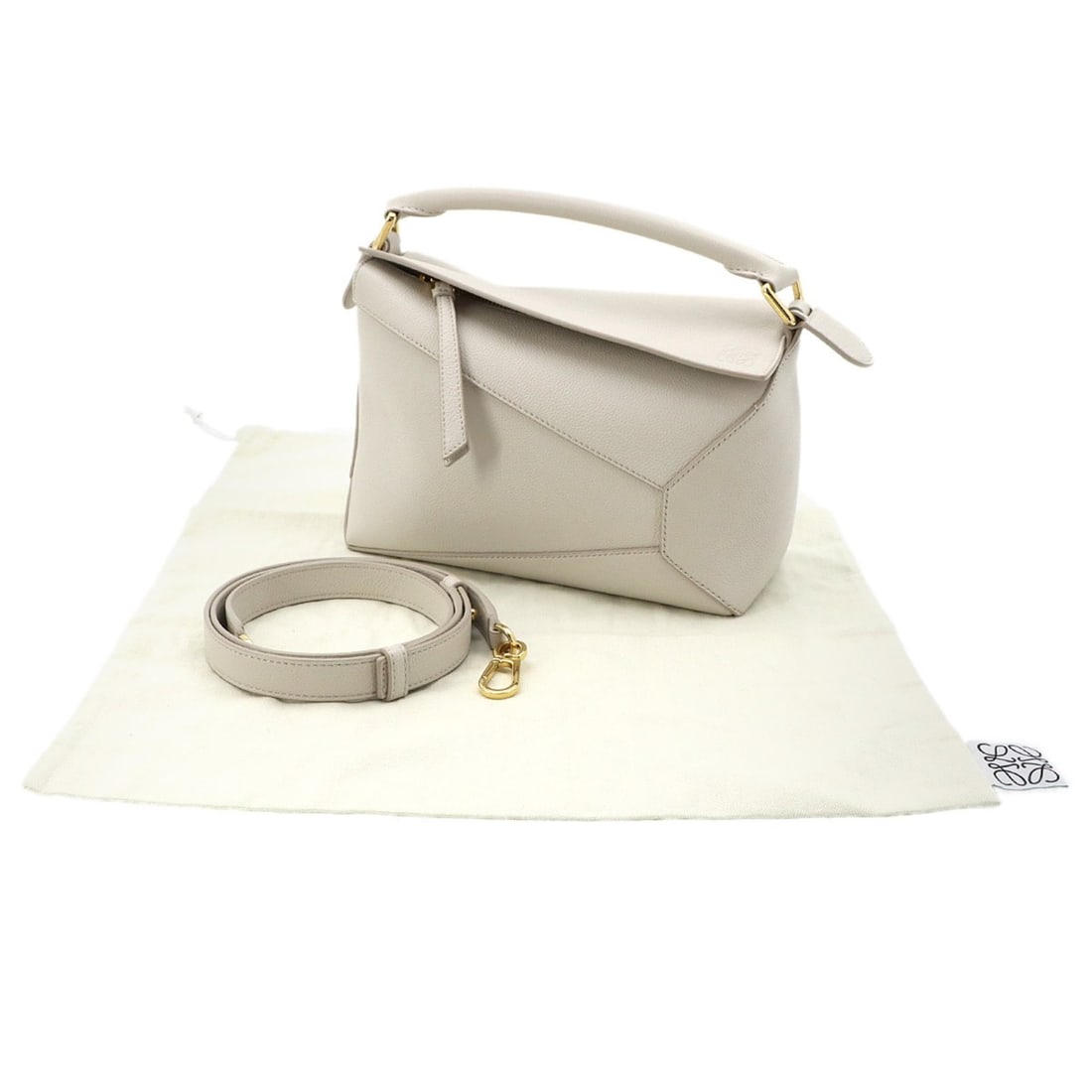 Loewe Puzzle Edge Small 2-way Handbag/Shoulder Bag, Leather, Light Ghost Finish: --- Catalog ---Category: SizeSize (HxWxD): 16.5cm x 24cm x 10.5cm / 6.49'' x 9.44'' x 4.13''Category: DesignType: HandbagColor: WhiteGender: WomenMaterial: Leather Category: GeneralBrand: LoeweCountry