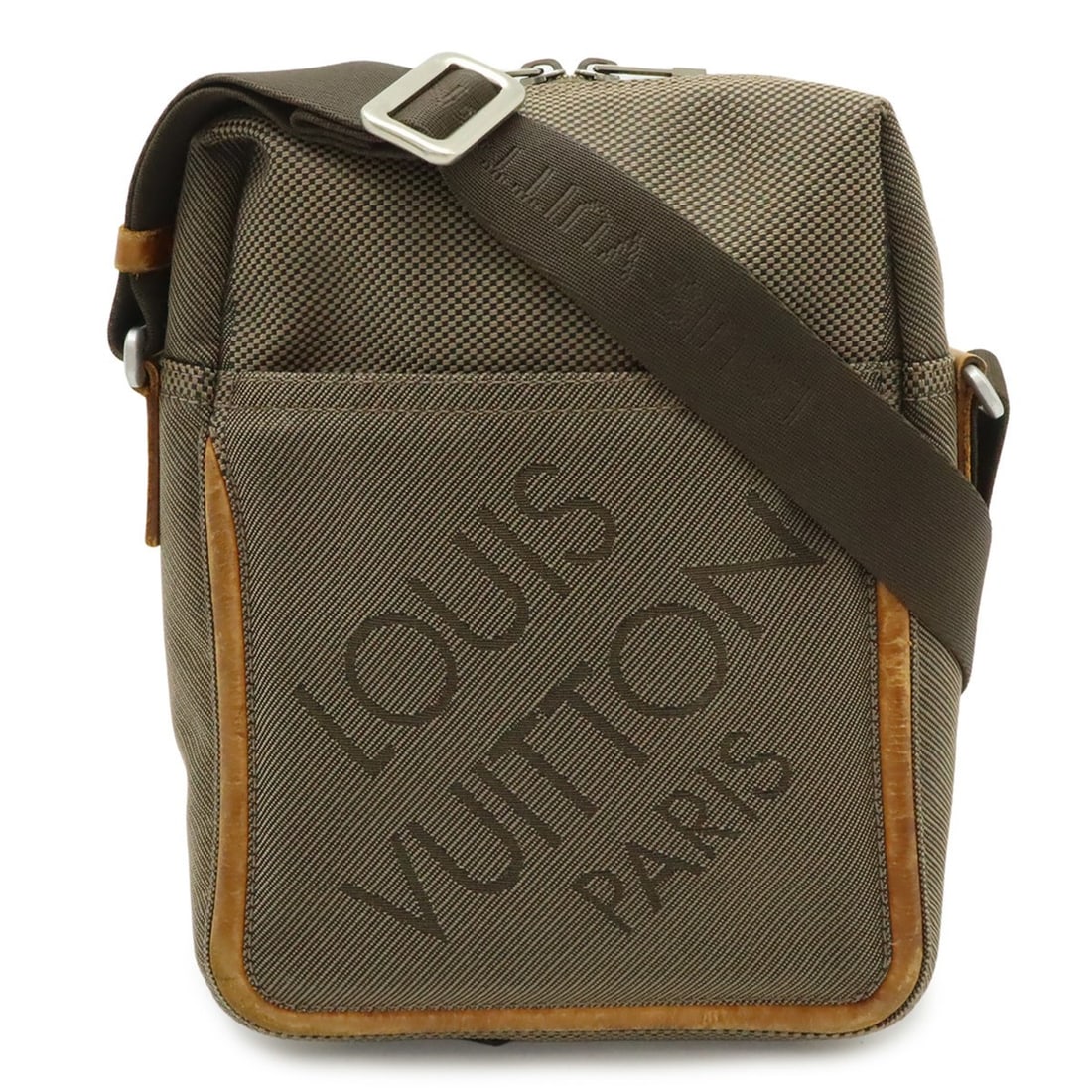 LOUIS VUITTON Damier Geant Citadin Shoulder Bag, Canvas, Tail, Khaki, M93040: --- Catalog ---Category: SizeSize (HxWxD): 25.5cm x 19.5cm x 8cm / 10.03'' x 7.67'' x 3.14''Category: DesignType: Shoulder bagColor: EarthGender: Men,WomenMaterial: Damier Geant , Canvas Category: Gen