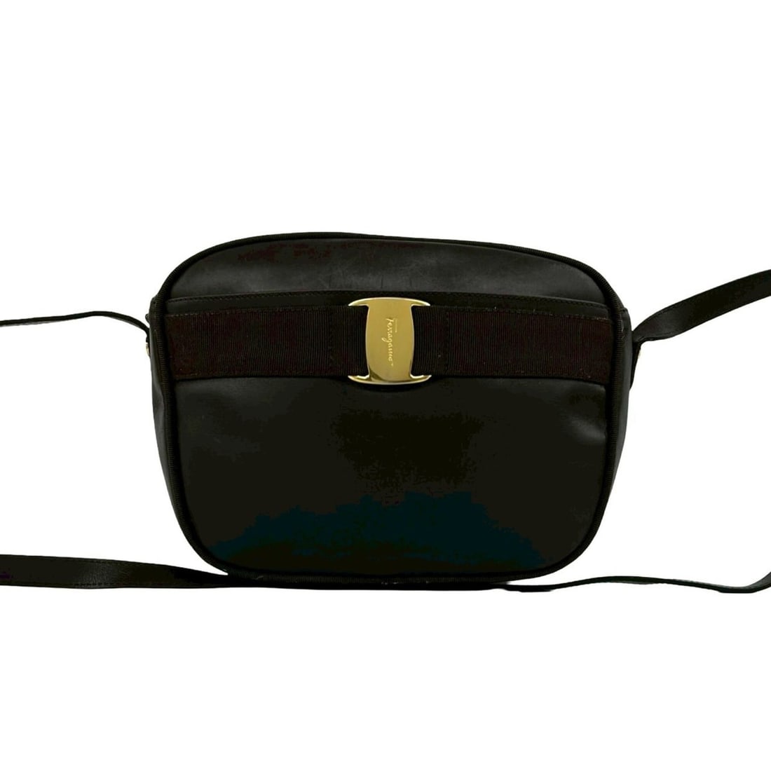 Salvatore Ferragamo Vara Ribbon Leather Shoulder Bag/Pochette, Brown, 30136: --- Catalog ---Category: SizeSize (HxWxD): 18.5cm x 24cm x 7.5cm / 7.28'' x 9.44'' x 2.95''Category: DesignType: Pochette, Shoulder bagColor: BrownGender: WomenMaterial: Leather Category: