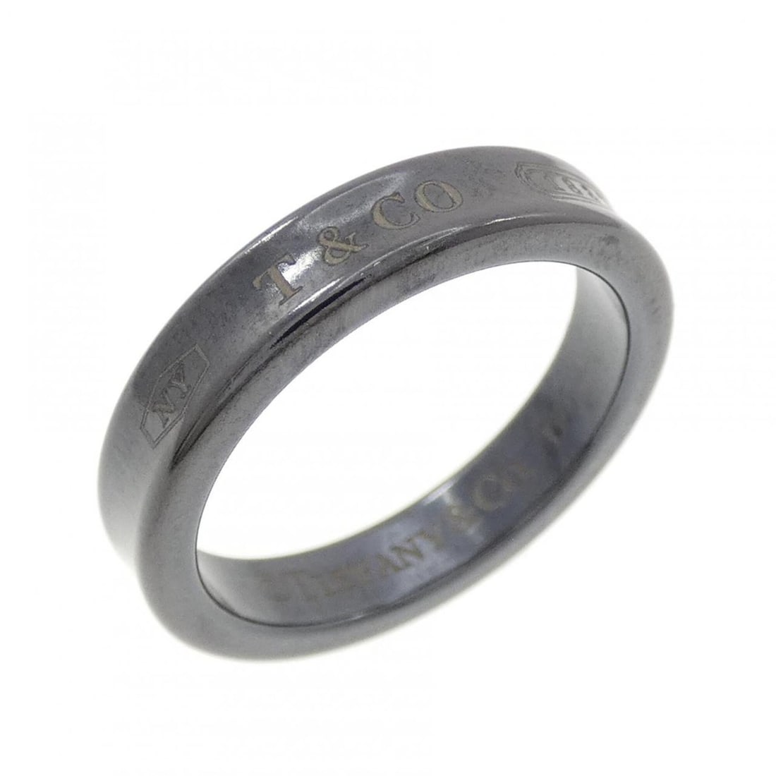 Tiffany & Co. 1837 Narrow Ring: --- Catalog ---Category: SizeJP Size: 12US Size: 6.5Category: DesignColor: BeigeGender: WomenMaterial: TitaniumCategory: GeneralBrand: Tiffany--- Item List ---Section: ConditionRanking: Rank A Used -