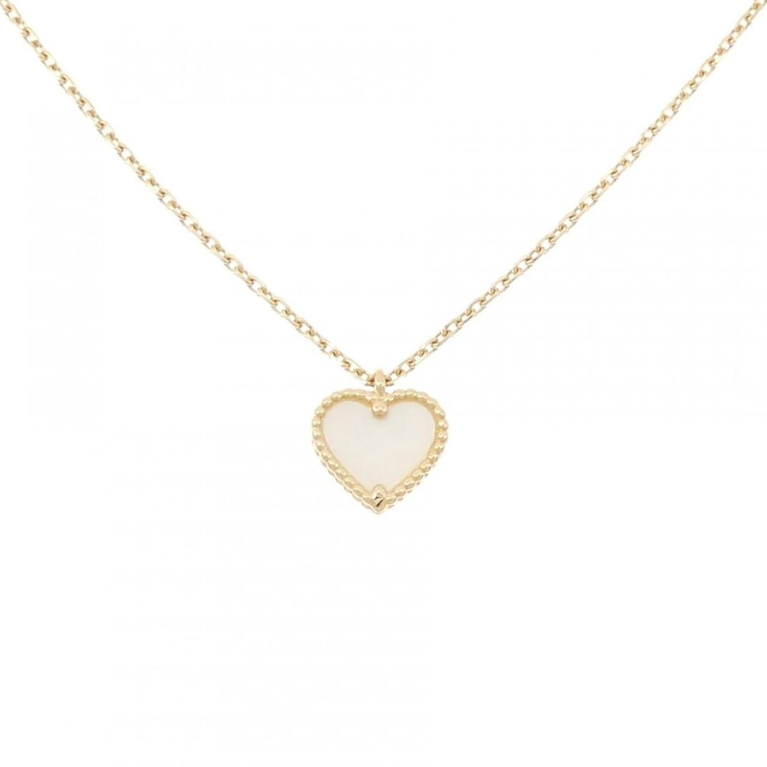 Van Cleef & Arpels Sweet Alhambra Necklace: --- Catalog ---Category: SizePendant Size: 8mm x 8.8mm / 0.31'' x 0.34''Neck Circumference: 38 cm - 40 cm / 14.96'' - 15.74''Category: DesignColor: Yellow goldStone: Mother of pearlGender: