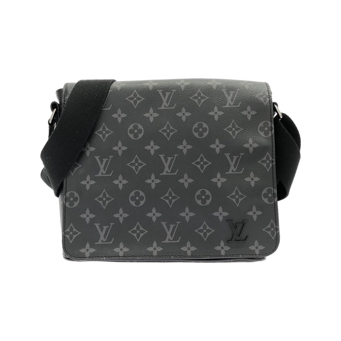 Louis Vuitton Monogram Eclipse District PM M44000 Shoulder Bag: --- Catalog ---Category: SizeSize (HxWxD): 22cm x 25cm x 6cm / 8.66'' x 9.84'' x 2.36''Category: DesignType: Shoulder bagColor: BlackGender: MenMaterial: Coated canvas Hardware Color: SilverCategory: