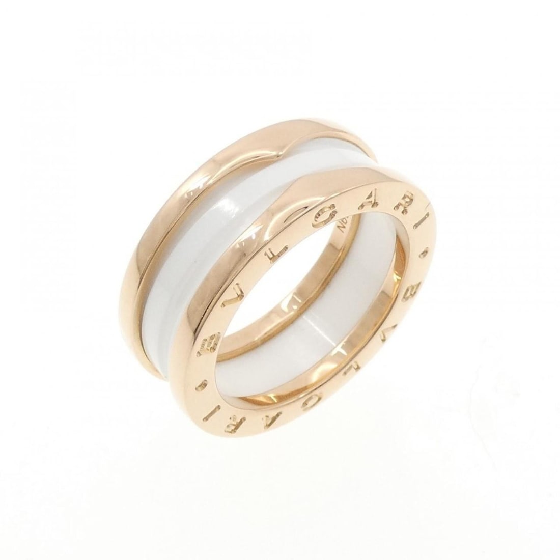 Bvlgari B.zero1 2-band ring: --- Catalog ---Category: SizeUS Size: 7.5Brand Size: 55Category: DesignType: Band ringColor: Pink gold, WhiteGender: WomenMaterial: Ceramic, Pink gold (18K)Category: GeneralBrand: Bvlgari--- Item