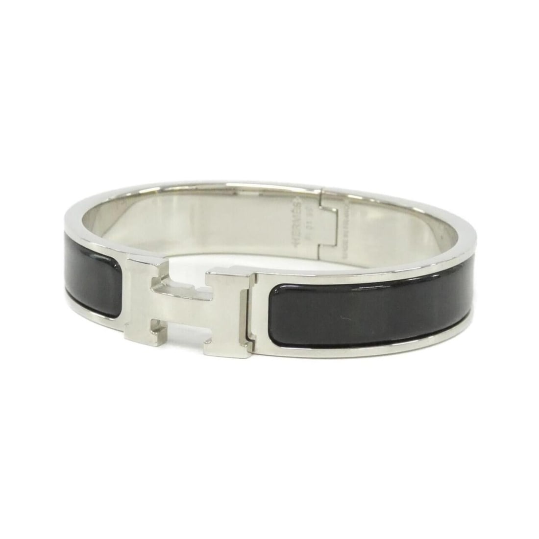 Hermes Click H PM 700001FP Bracelet: --- Catalog ---Category: SizeWidth: 1cm / 0.39''Length: 16cm / 6.29''Category: DesignType: Charm braceletColor: Black, SilverGender: Women,MenCategory: GeneralMPN: 700001FPBrand: Hermes--- Item List